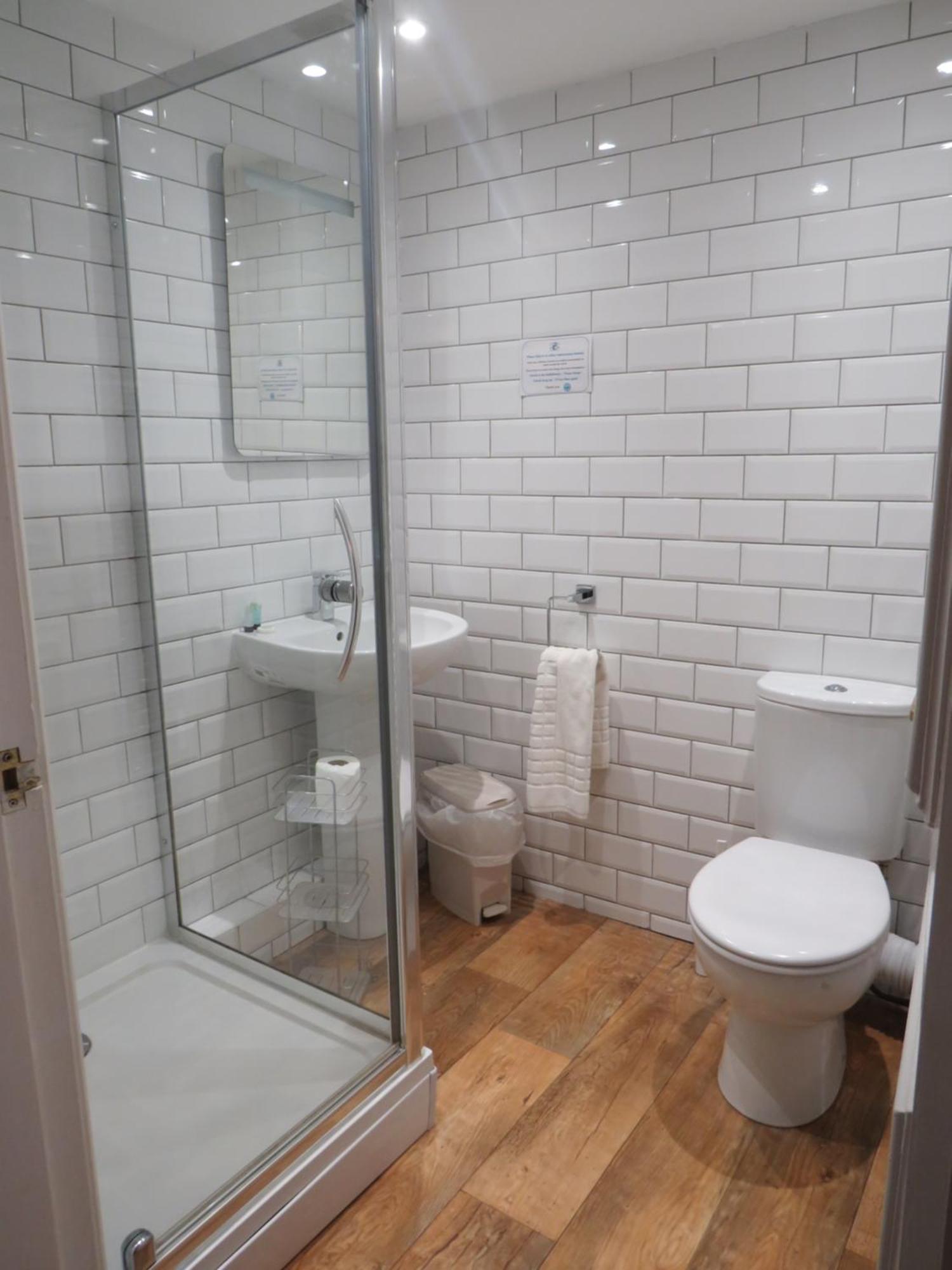 Ganton Greyhound Inn Екстериор снимка